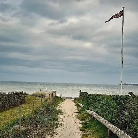 Semesterbostad Seaside Serenity At Hvidbjerg-by Traum